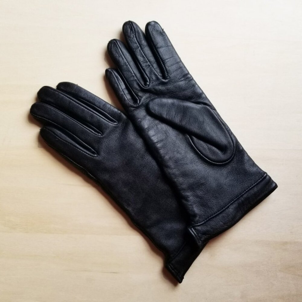 Soft Leather Gloves in Black Cashmere Lined